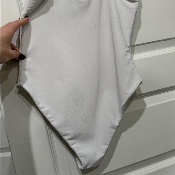 Beach Riot Sydney One Piece Swimsuit - Picture 6 of 8